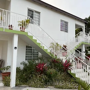 2 Stylish 2 Bed Cosy And Comfortable St. John's