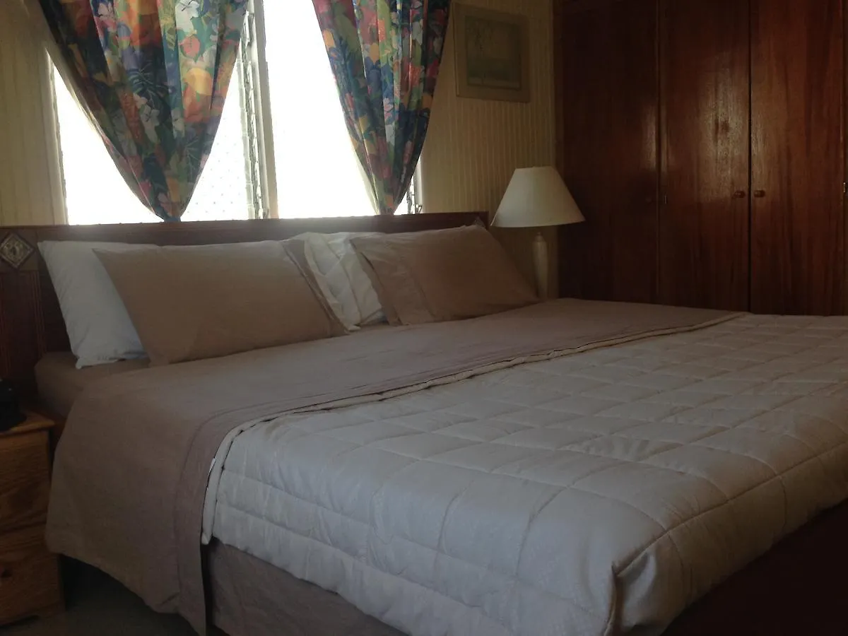 Eko Cozy Guest House St. John's Bed & Breakfast