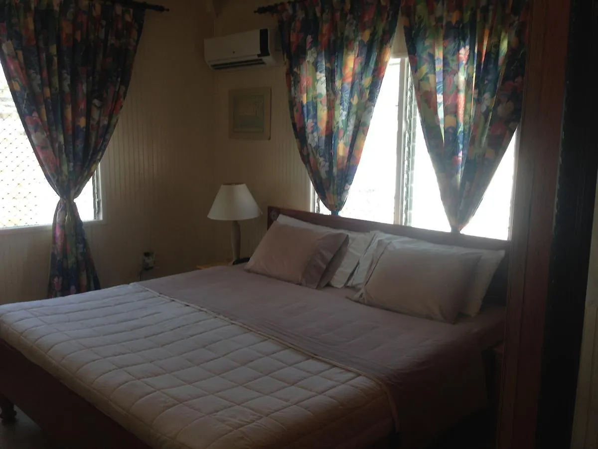 Bed & Breakfast Eko Cozy Guest House St. John's