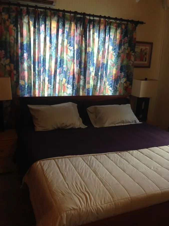 Eko Cozy Guest House St. John's 3*,