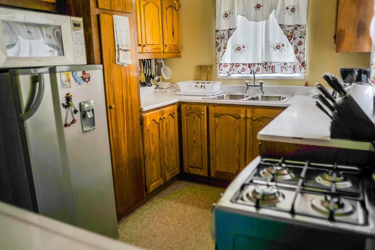 Bed & Breakfast Eko Cozy Guest House St. John's